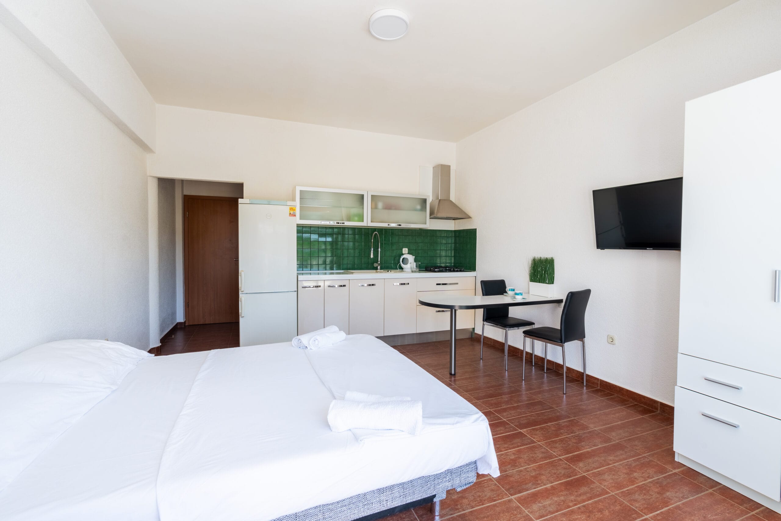 Peaceful Oaza 8 | Studio - Image 13