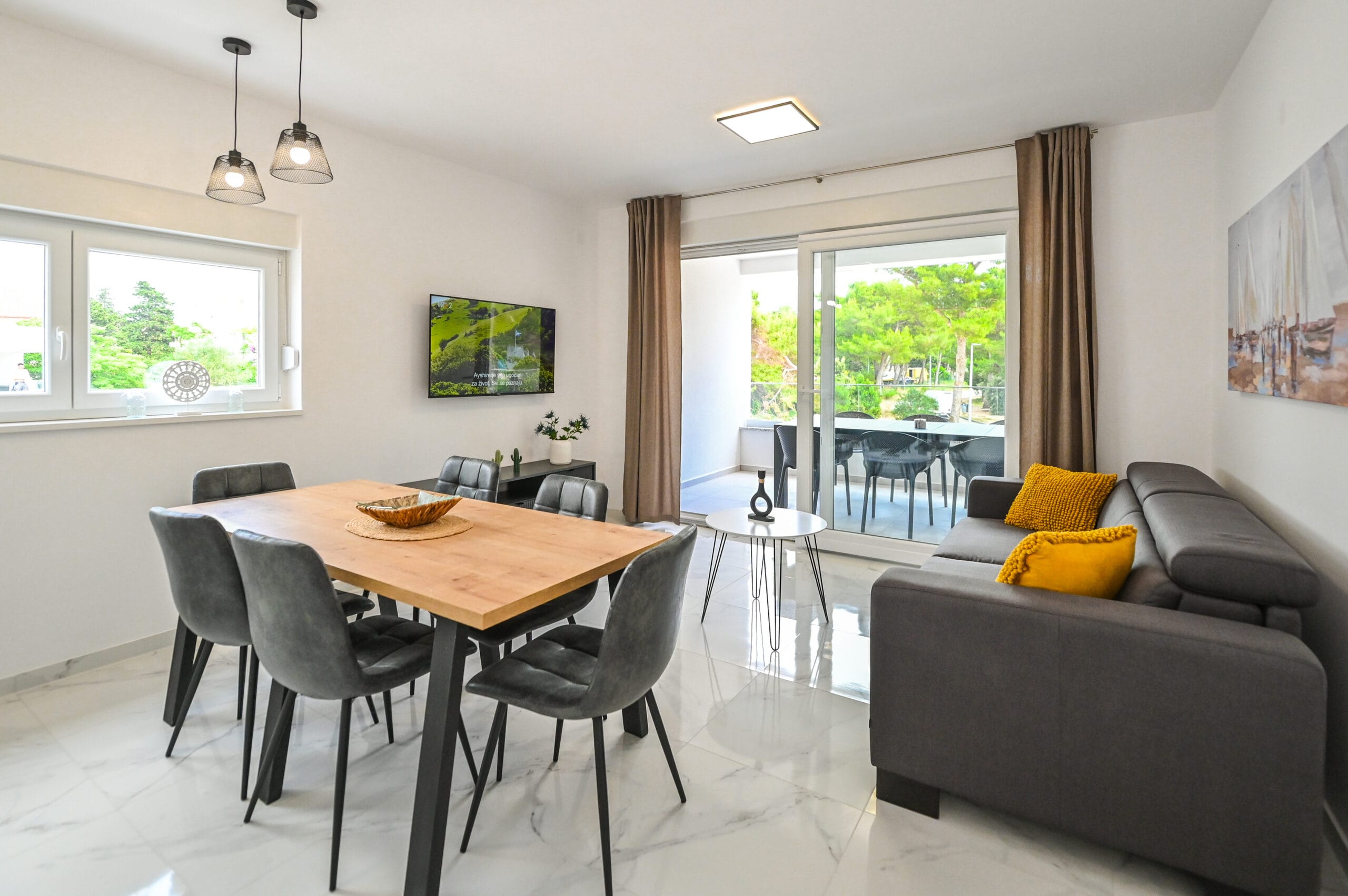 Break A & C | One-bedroom - Image 14