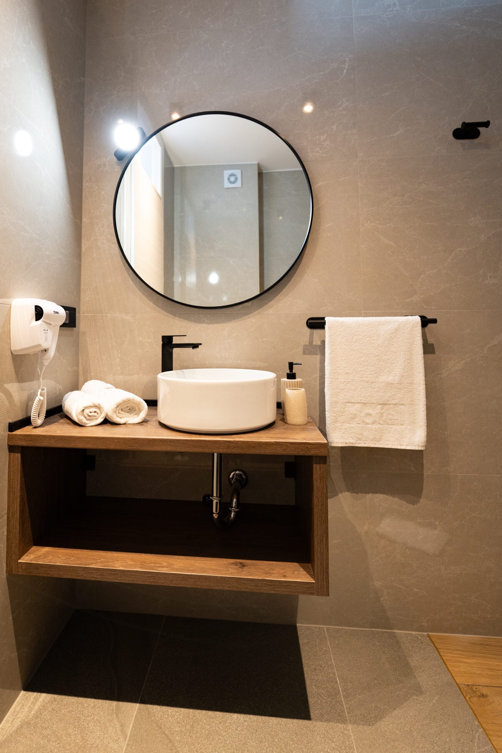 The old man and the sea Inn | Single Room - Image 8