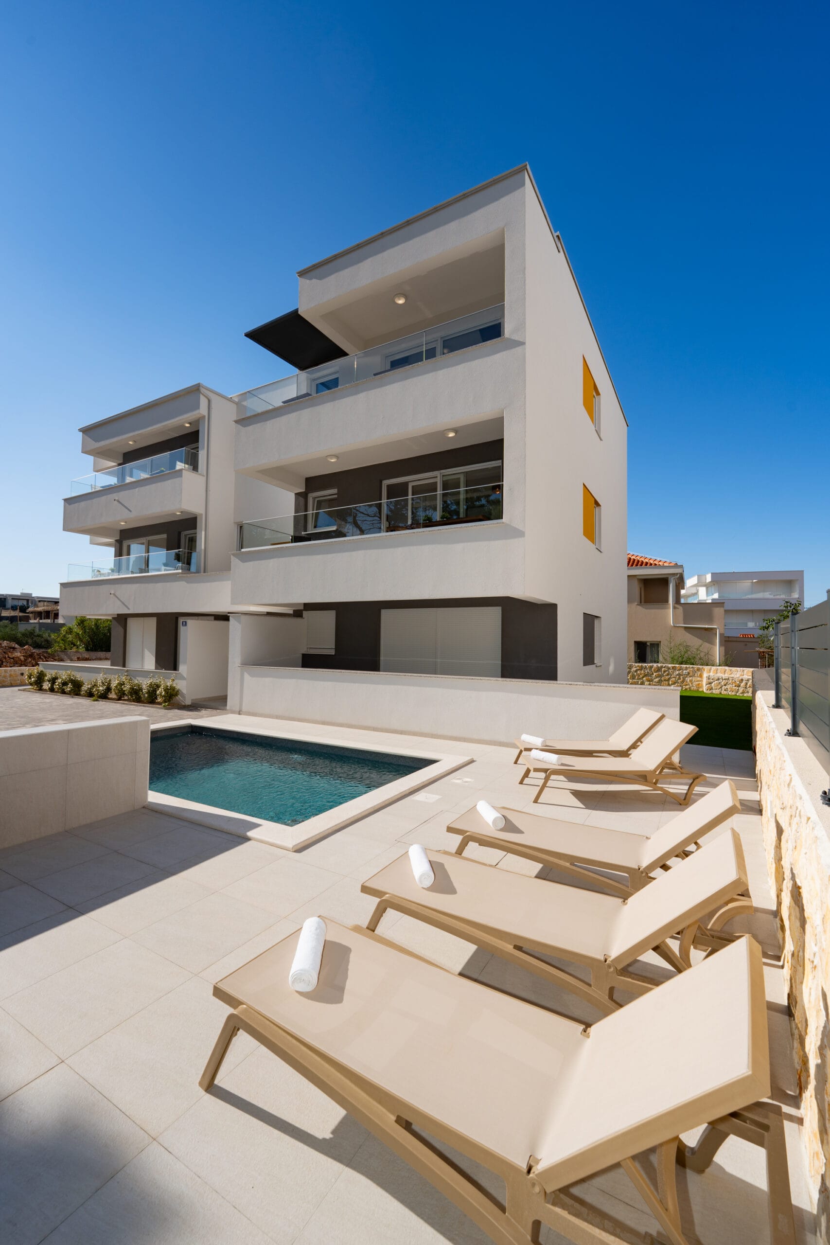 Break A & C | One-bedroom - Image 5