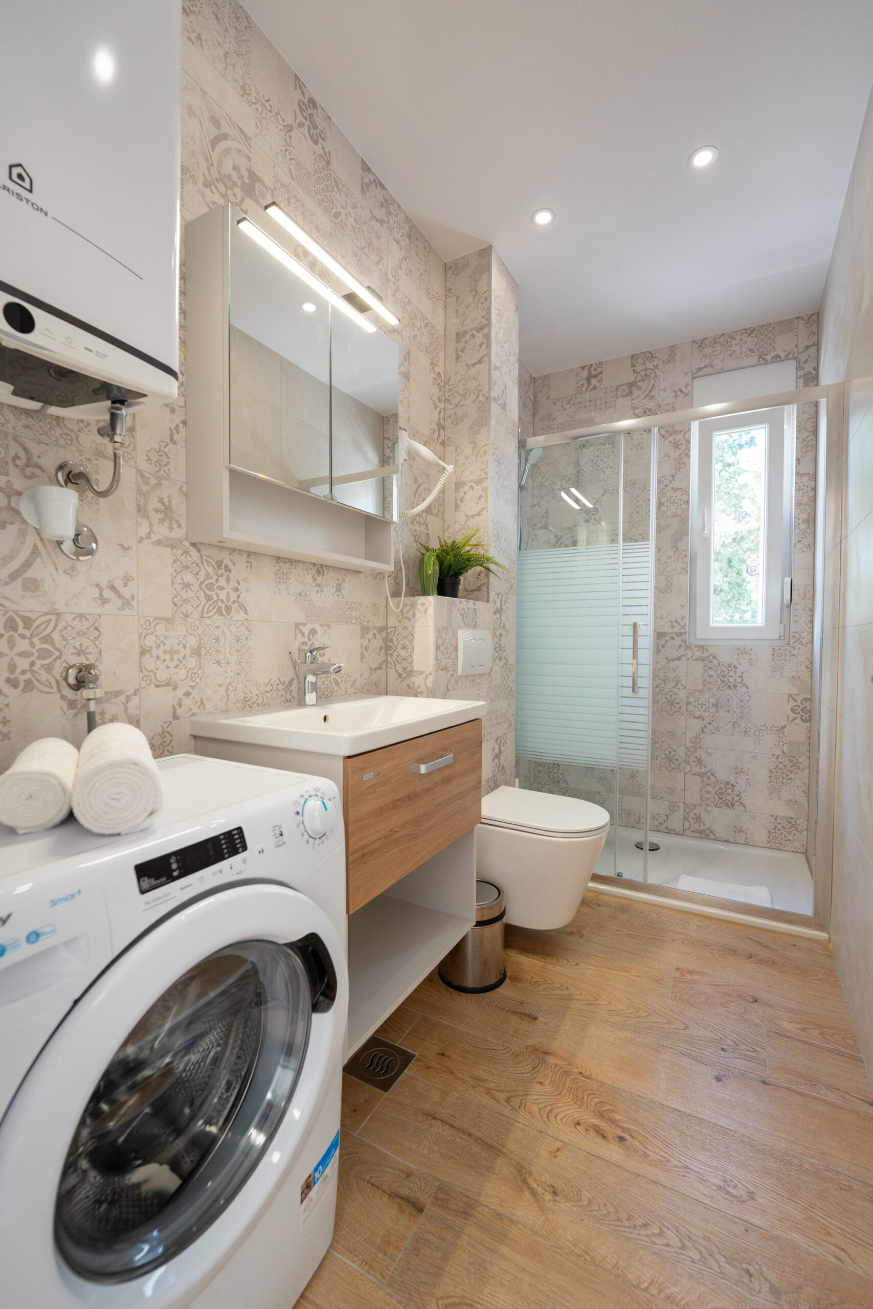 Break A & C | One-bedroom - Image 6